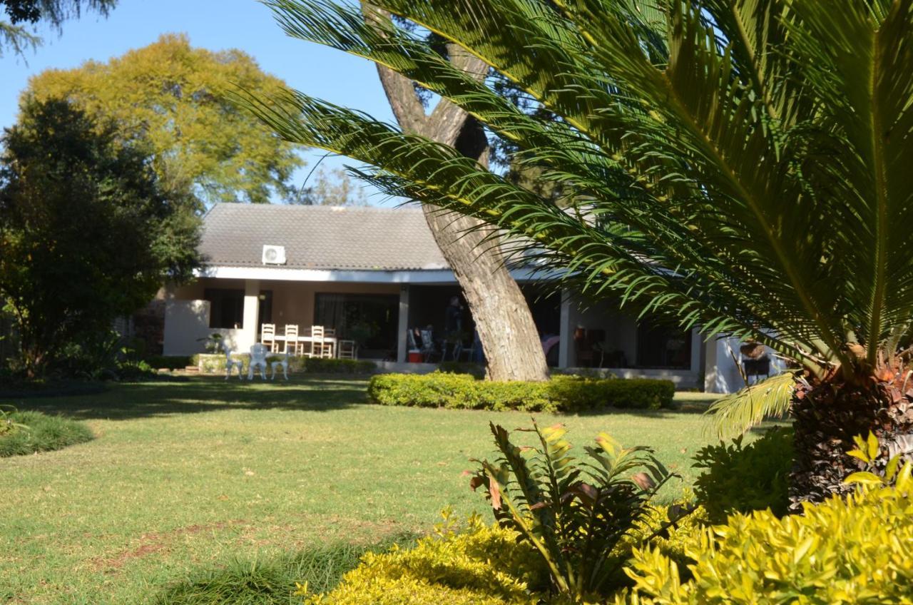 64 On Malabor Bed & Breakfast Pretoria Exterior photo